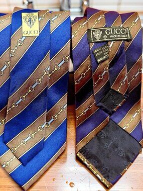 Classic Gucci NeckTie 100% silk blue brown gold striped, Italy Made ( 42